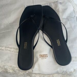 TKEES Women's Black Sandals